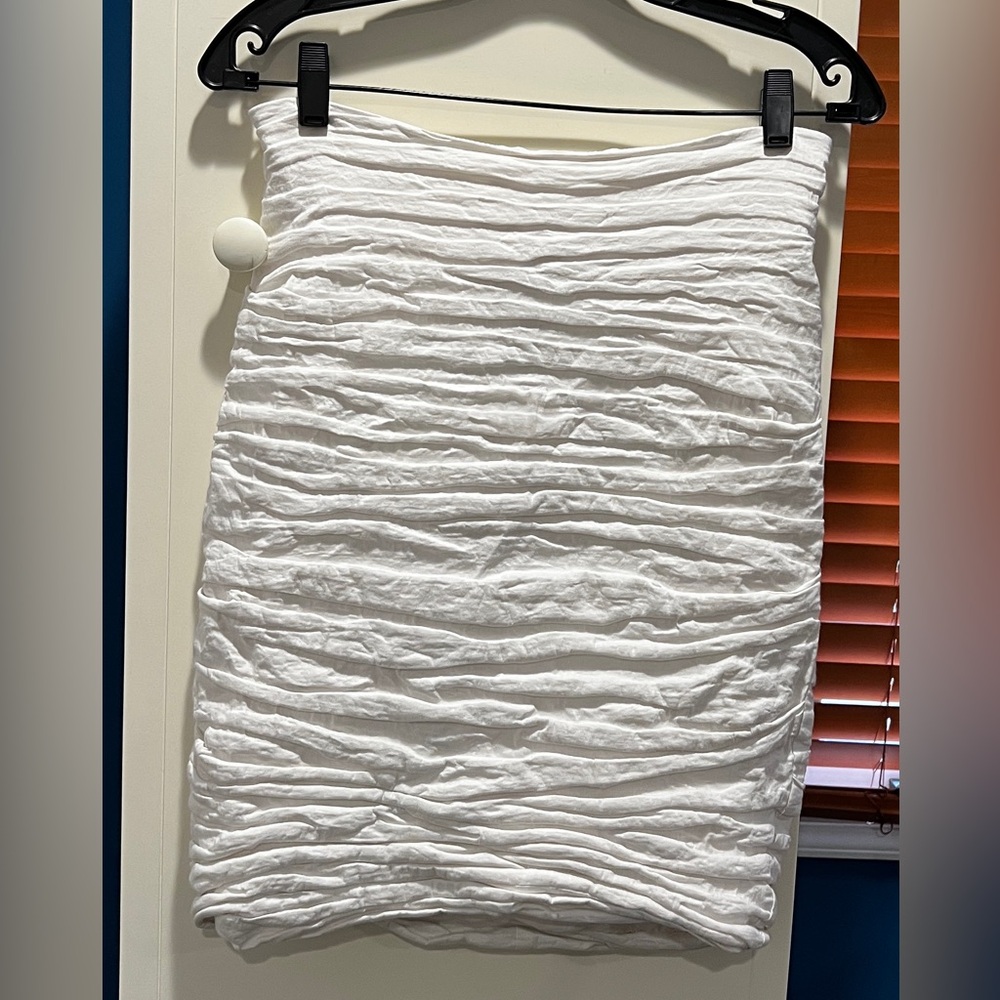 Nicole Miller Artelier Ruched White Skirt